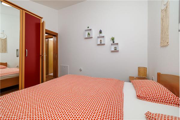 Apartment A2, for 3 persons