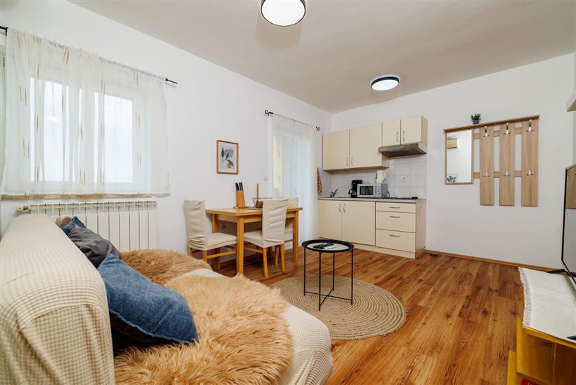 Apartment A2, for 3 persons