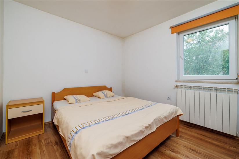 Apartment A4, for 7 persons