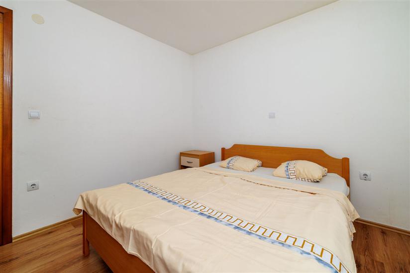 Apartment A4, for 7 persons