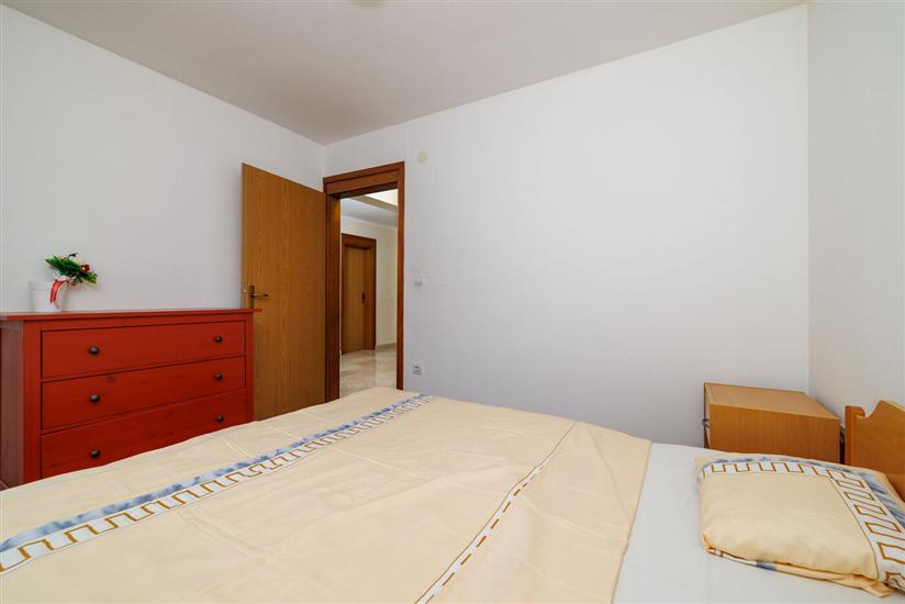 Apartment A4, for 7 persons