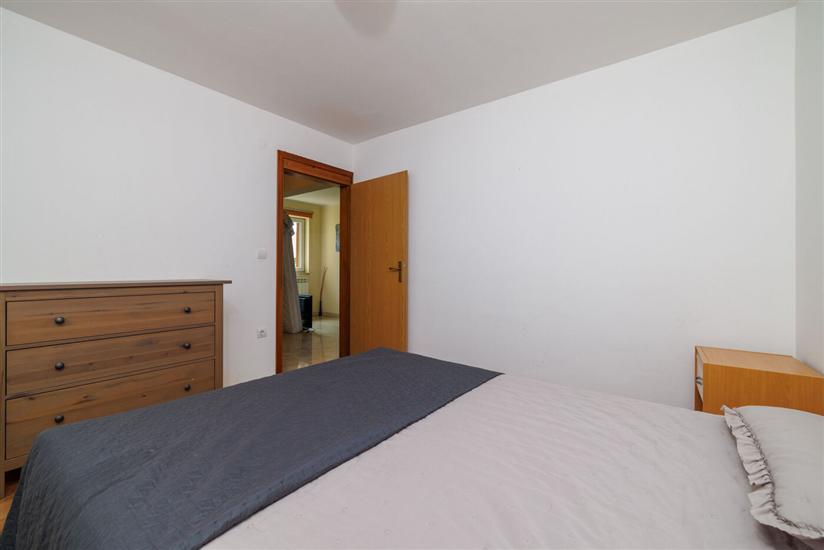 Apartment A4, for 7 persons