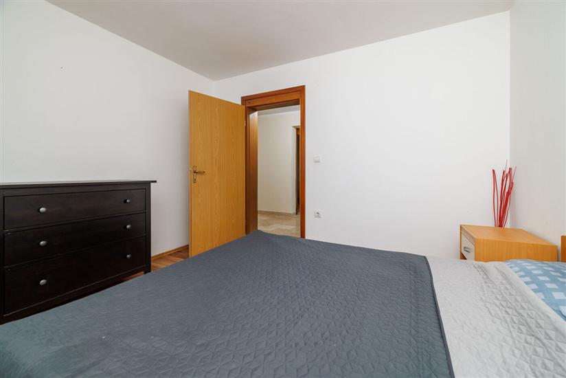 Apartment A4, for 7 persons