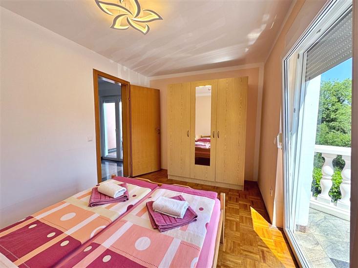 Apartment A2, for 4 persons