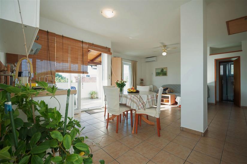 Apartment A2, for 3 persons