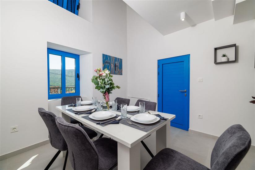 House K1, for 8 persons