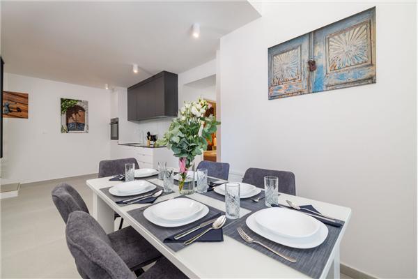 House K1, for 8 persons