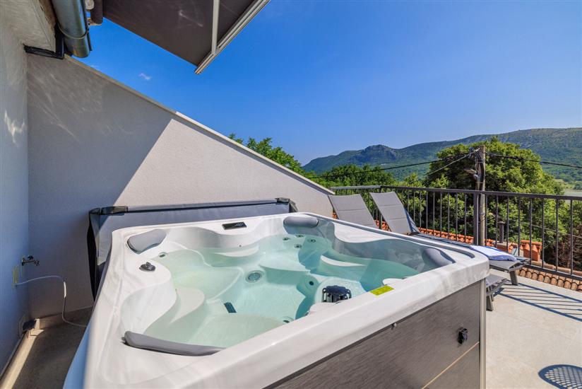 House K1, for 8 persons