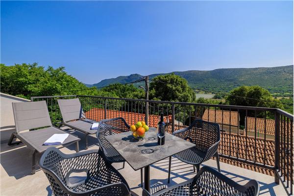 House K1, for 8 persons