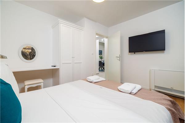 House K1, for 8 persons