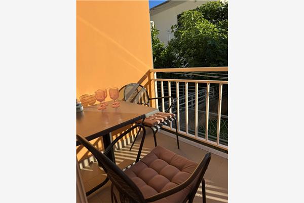 Apartment A2, for 5 persons