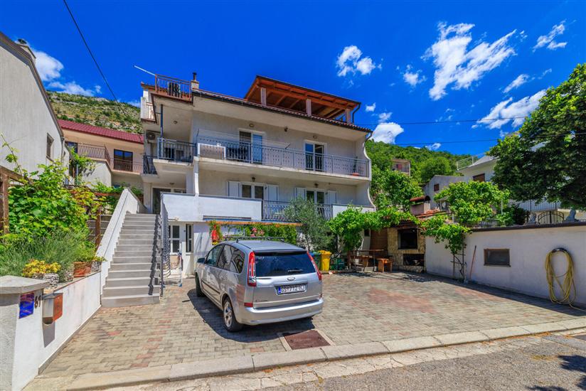 Апартамент Dijana