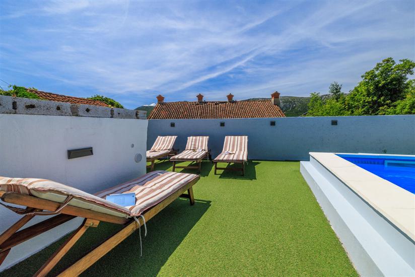 House Bozica with sauna and pool