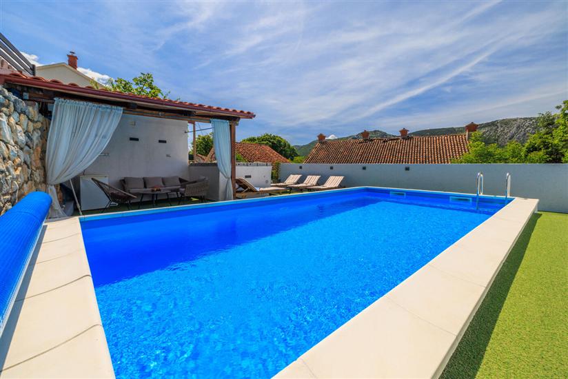 House Bozica with sauna and pool