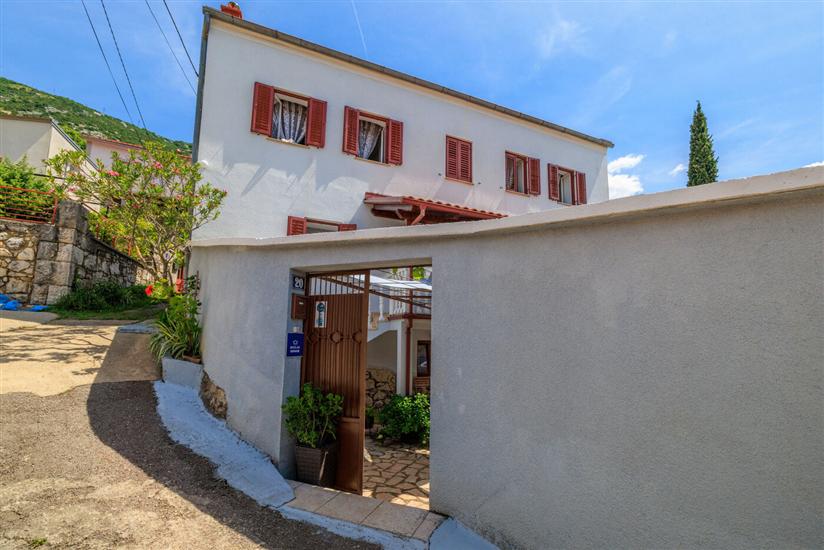 House Bozica with sauna and pool