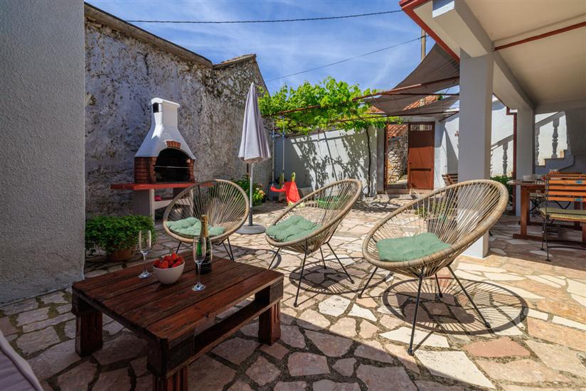 House Bozica with sauna and pool