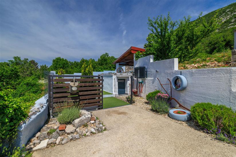 House Bozica with sauna and pool