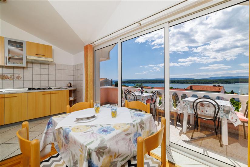 Apartment A2, for 6 persons