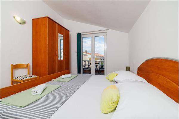 Apartment A2, for 6 persons