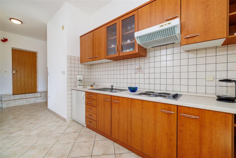 Apartment A4, for 6 persons