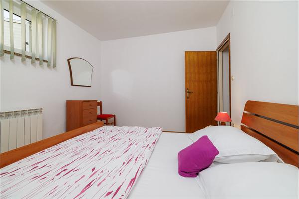 Apartment A4, for 6 persons