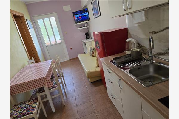Apartment A4, for 3 persons
