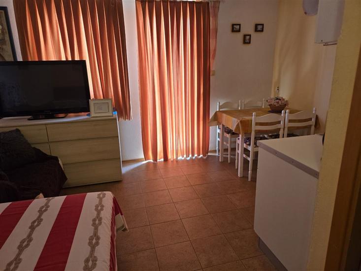 Apartment A6, for 3 persons