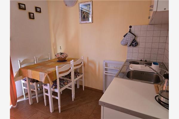 Apartment A6, for 3 persons