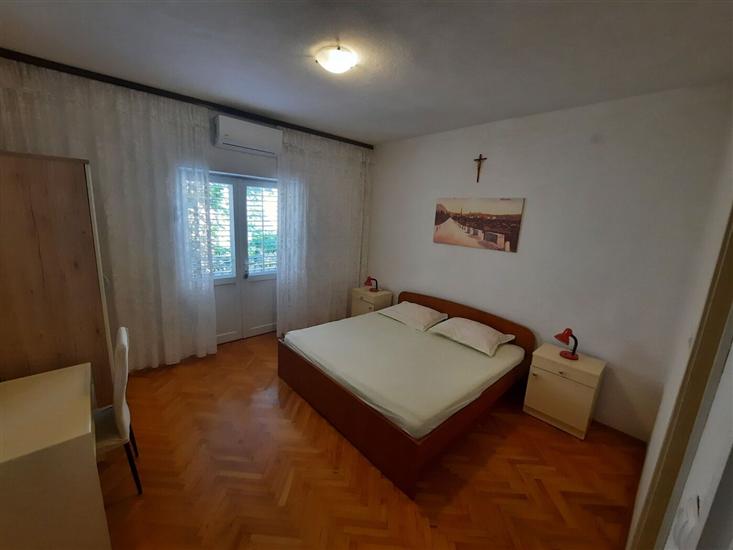 Apartment A1, for 8 persons