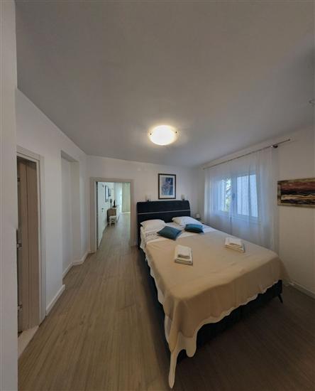 Apartment A1, for 6 persons