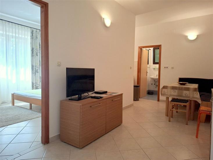 Apartments and Rooms Toni