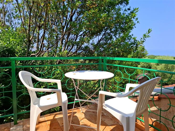 Room S1, for 2 persons