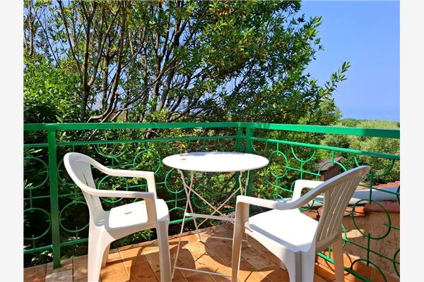 Room S1, for 2 persons