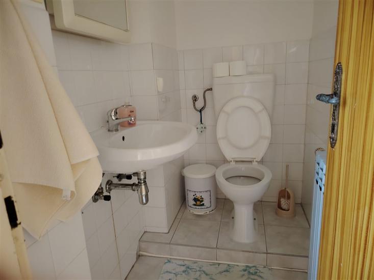 Apartment A3, for 5 persons