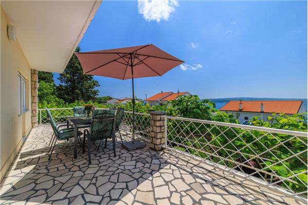 Apartment A1, for 6 persons