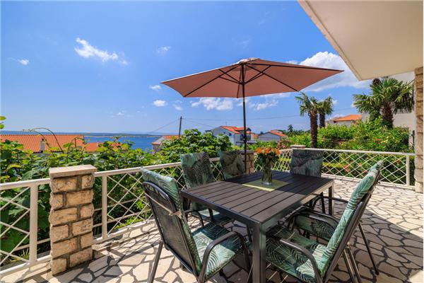 Apartment A1, for 6 persons