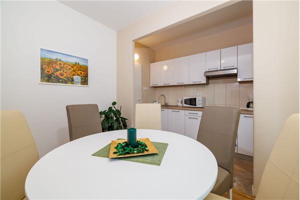 Apartment A1, for 6 persons