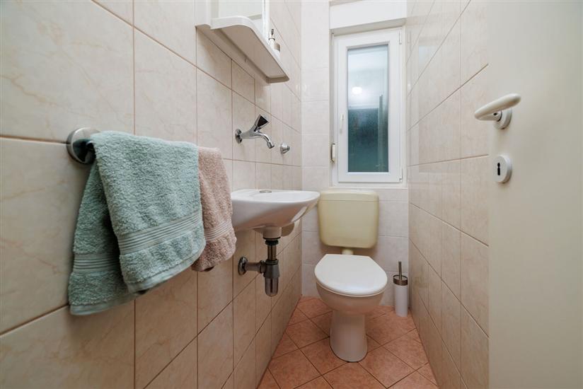 Apartment A1, for 6 persons