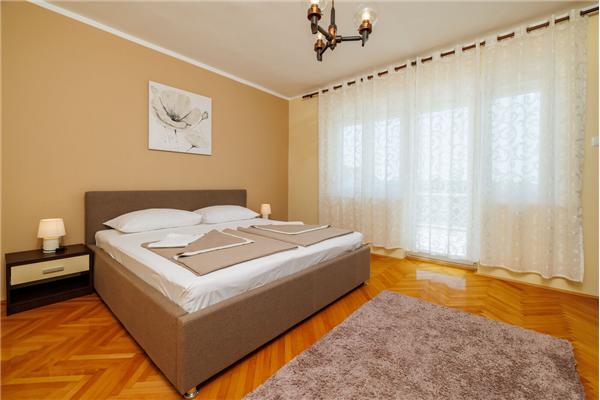 Apartment A1, for 6 persons