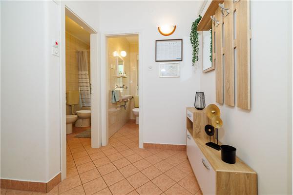 Apartment A1, for 6 persons