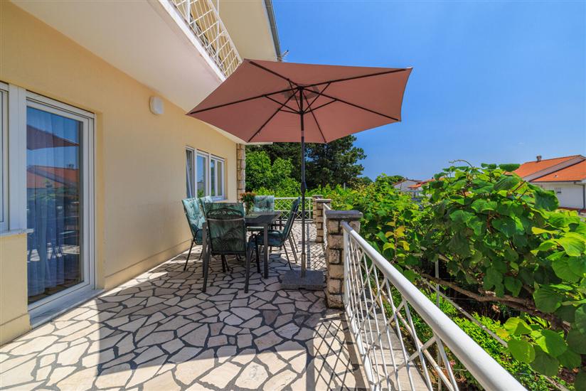 Apartment A1, for 6 persons