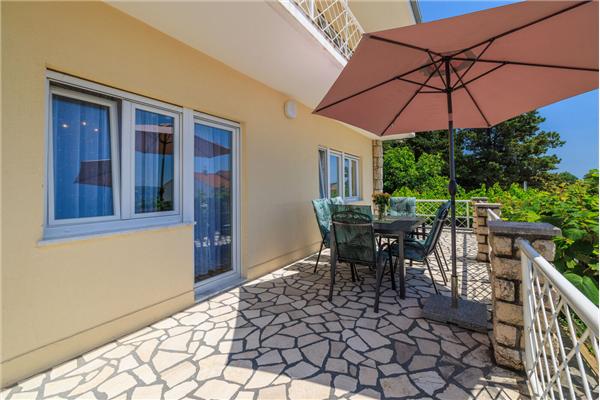 Apartment A1, for 6 persons