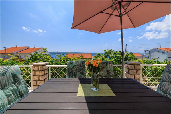 Apartment A1, for 6 persons