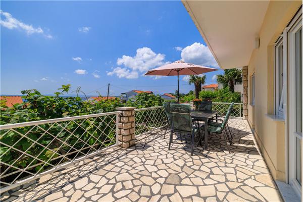 Apartment A1, for 6 persons