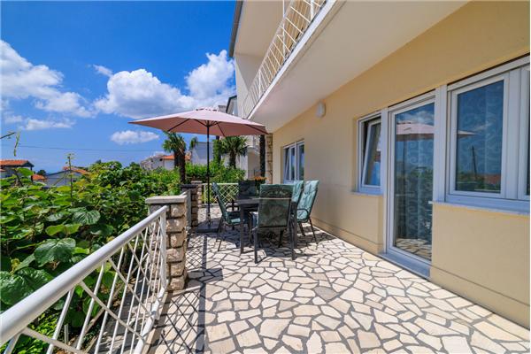 Apartment A1, for 6 persons