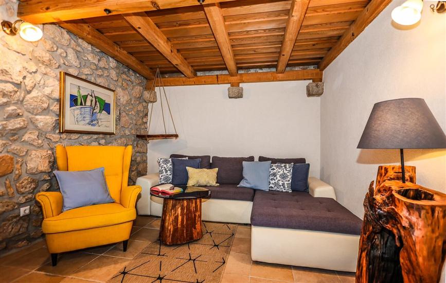 House K1, for 8 persons