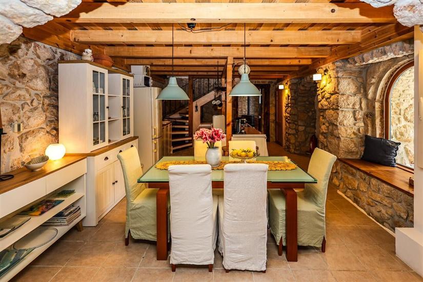 House K1, for 8 persons