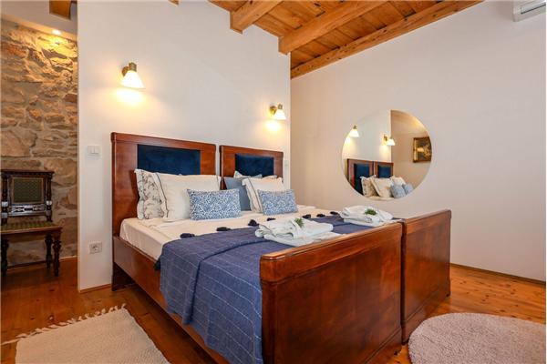 House K1, for 8 persons