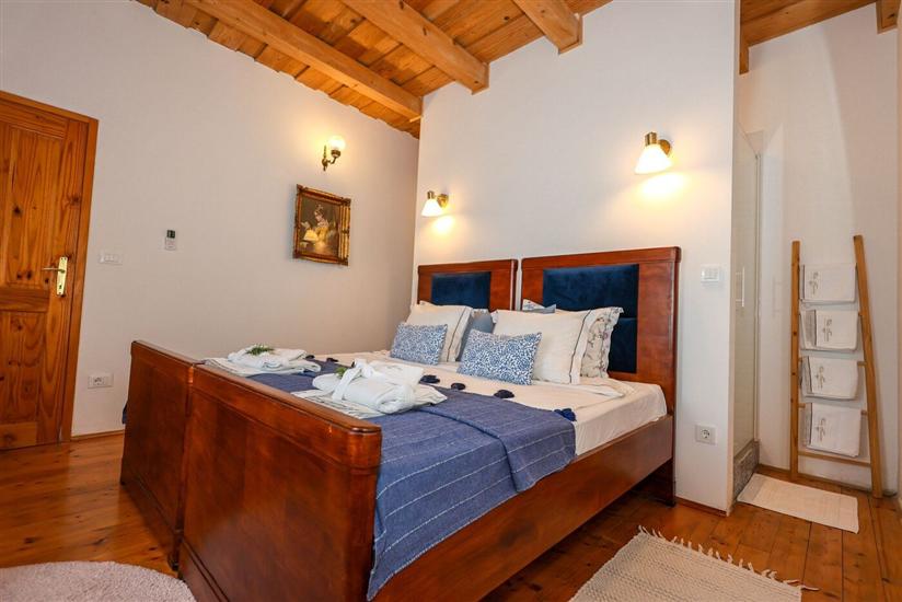 House K1, for 8 persons