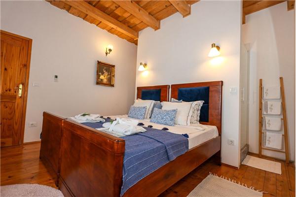 House K1, for 8 persons